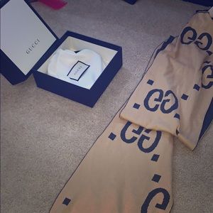 GUCCI Scarf